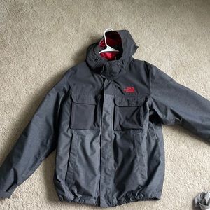 Large NorthFace humme jacket